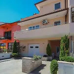 Apartment Nada *